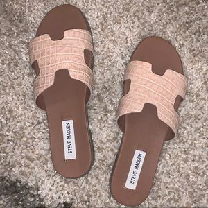 Steve Madden Dariella Croco-Embossed Slides